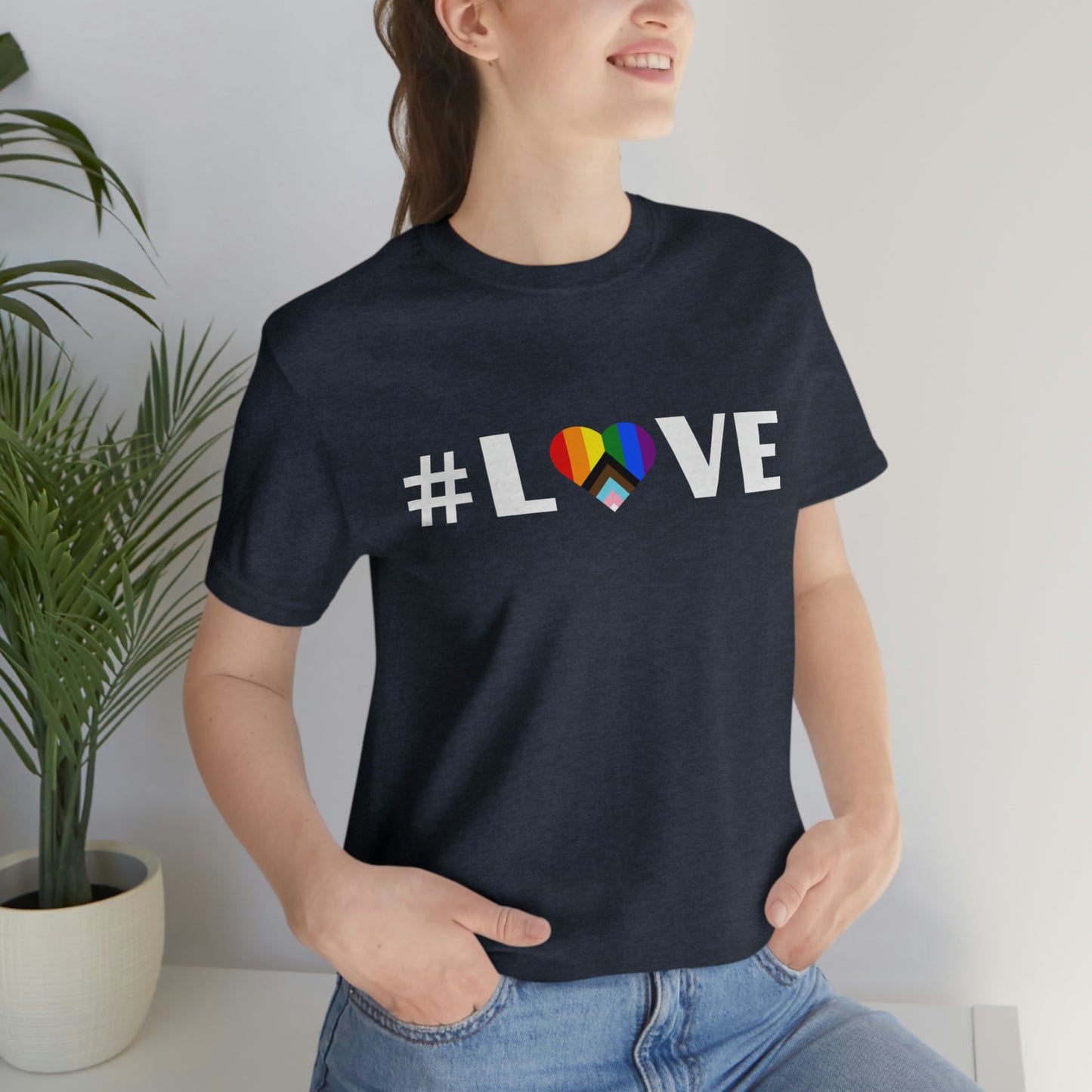 Love & Pride Heart. Unisex T-Shirt